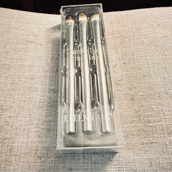 ELLEN TRACY Smokey Eye make up brush gift set - Picture 1 of 3